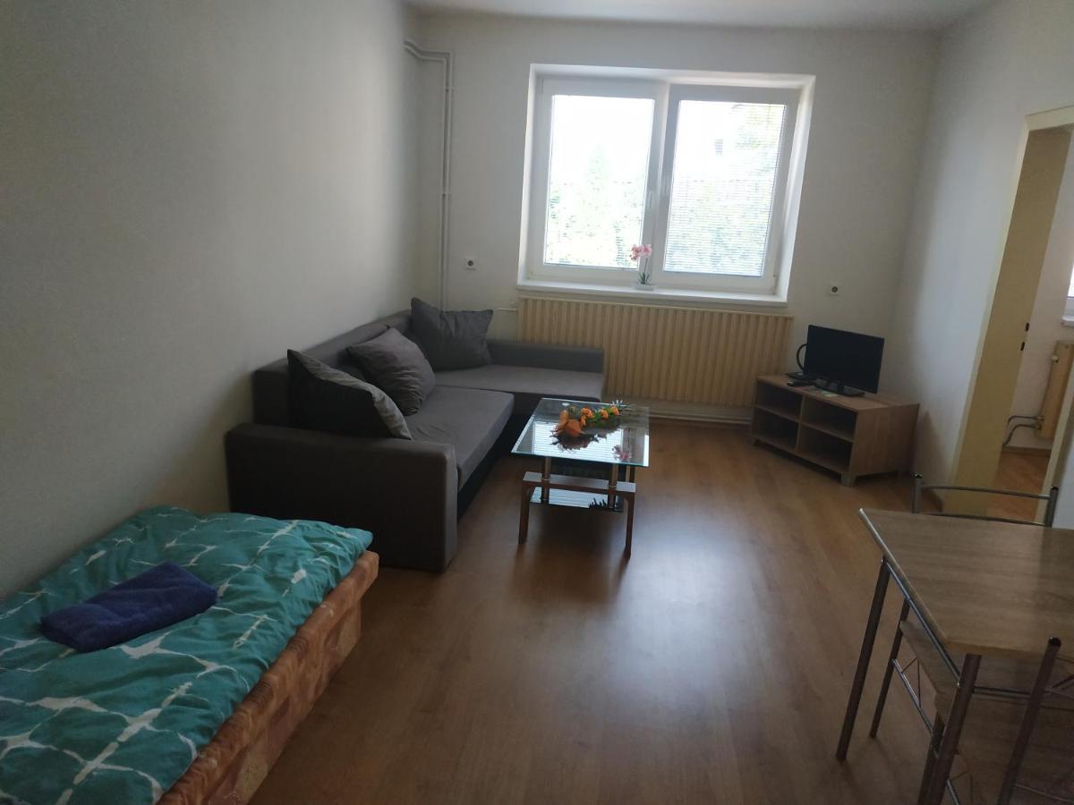 Apartmany U Kosmacku Sakvice Bagian luar foto